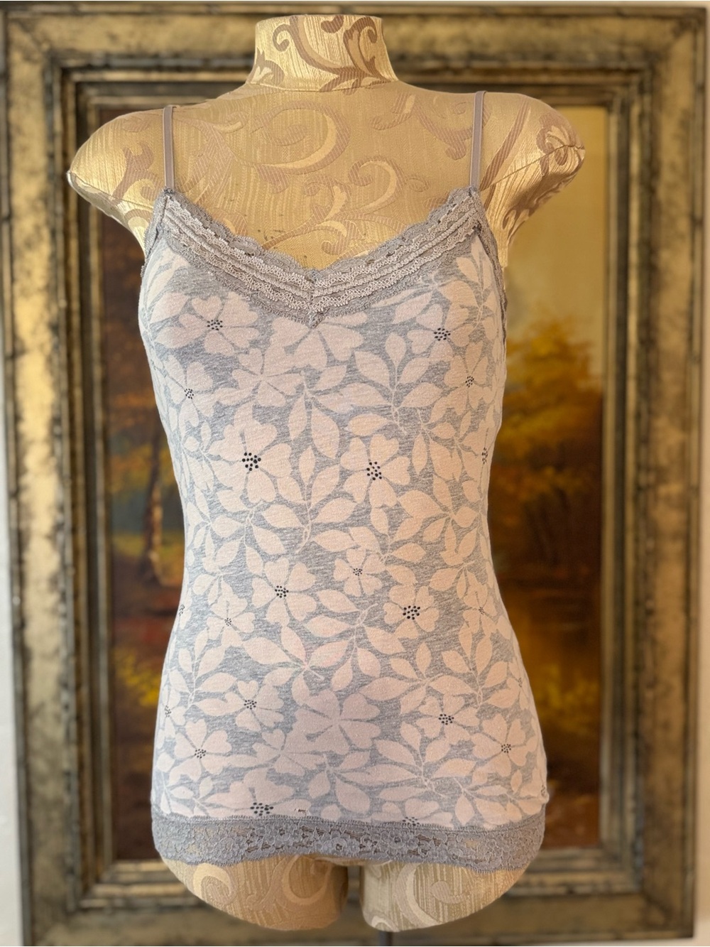 Authentic Y2K 00s American Eagle Lace-Trim Floral Knit Longline Cami Tank Top